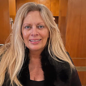 Meet your Posher, Andrea